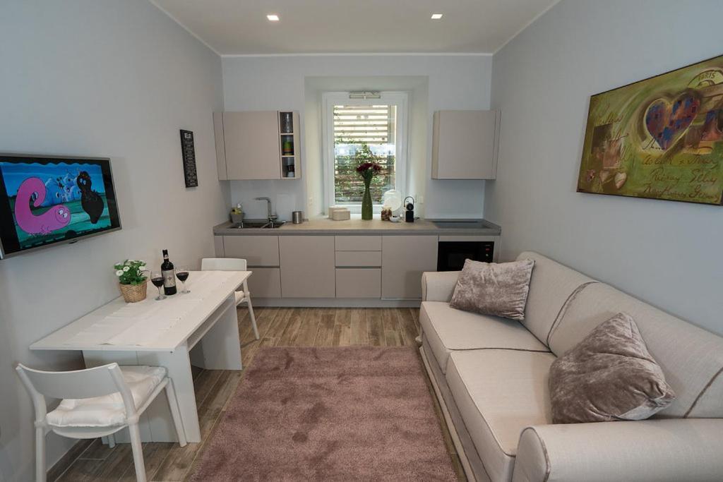 Laura Family Apartments Рим Экстерьер фото